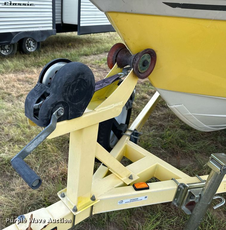 image for item OG9289 2006 Tahoe TQ60  boat