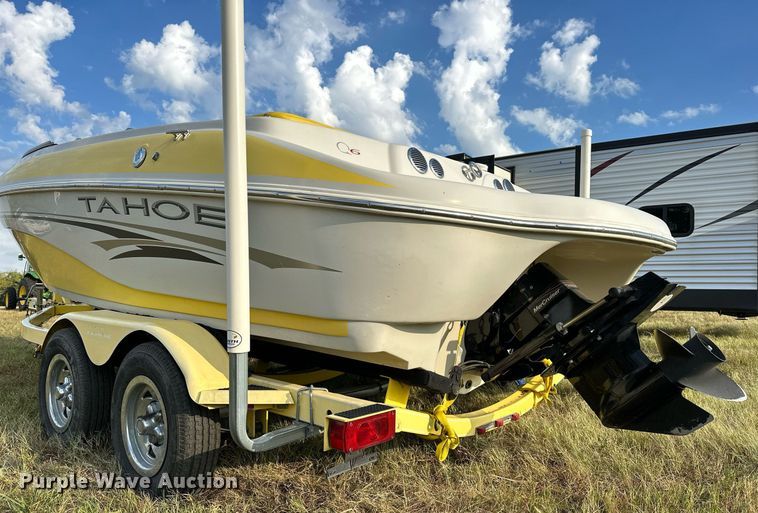 image for item OG9289 2006 Tahoe TQ60  boat