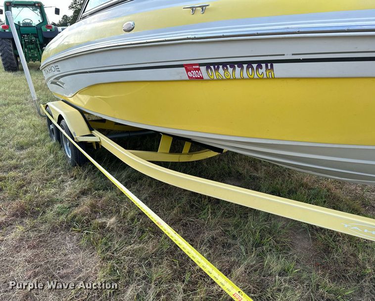 image for item OG9289 2006 Tahoe TQ60  boat