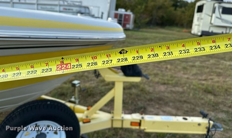 image for item OG9289 2006 Tahoe TQ60  boat