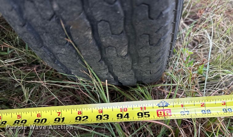 image for item OG9289 2006 Tahoe TQ60  boat