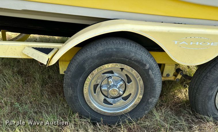 image for item OG9289 2006 Tahoe TQ60  boat