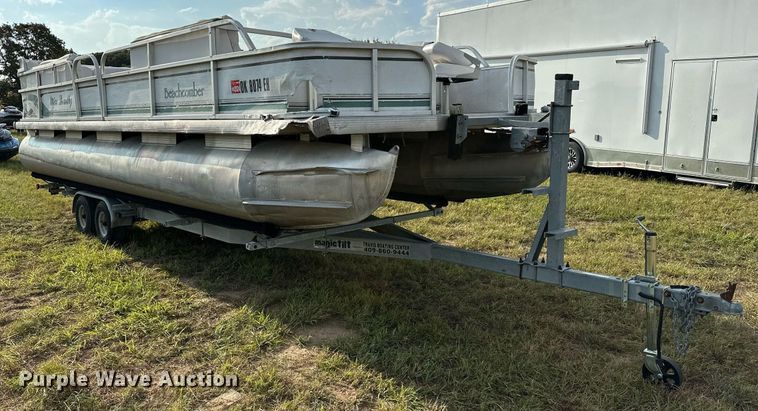 image for item OG9290 2001 Beachcomber  pontoon boat