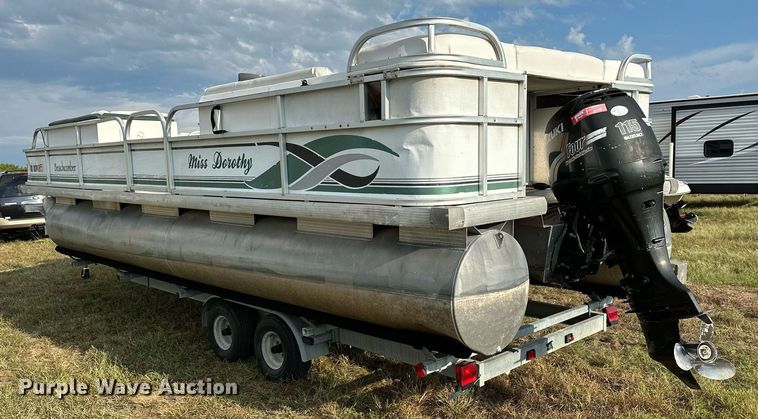 image for item OG9290 2001 Beachcomber  pontoon boat
