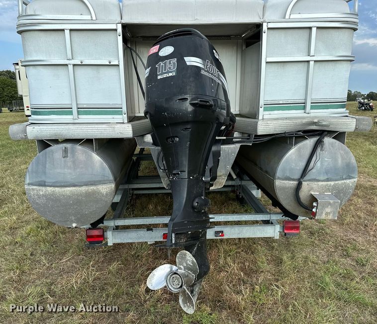 image for item OG9290 2001 Beachcomber  pontoon boat