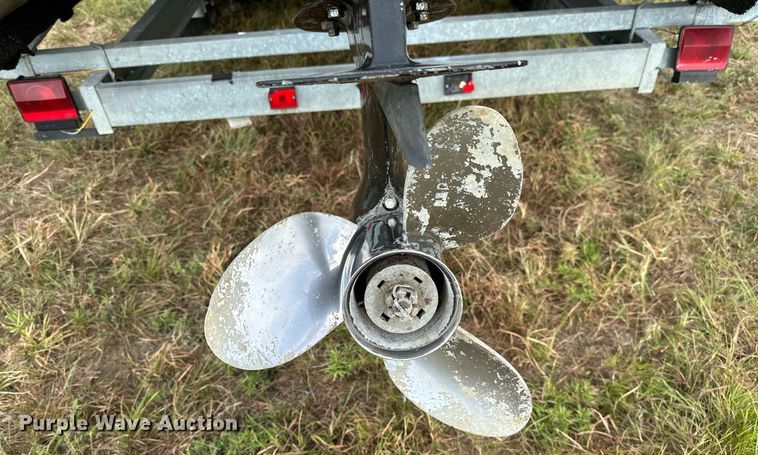 image for item OG9290 2001 Beachcomber  pontoon boat