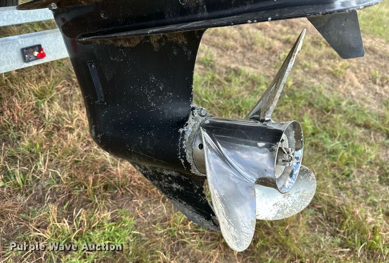 image for item OG9290 2001 Beachcomber  pontoon boat