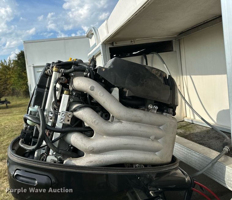 image for item OG9290 2001 Beachcomber  pontoon boat