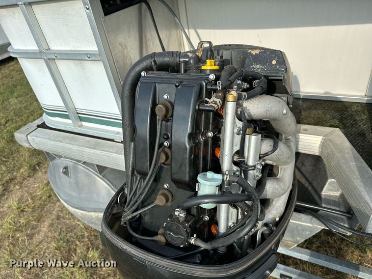 image for item OG9290 2001 Beachcomber  pontoon boat