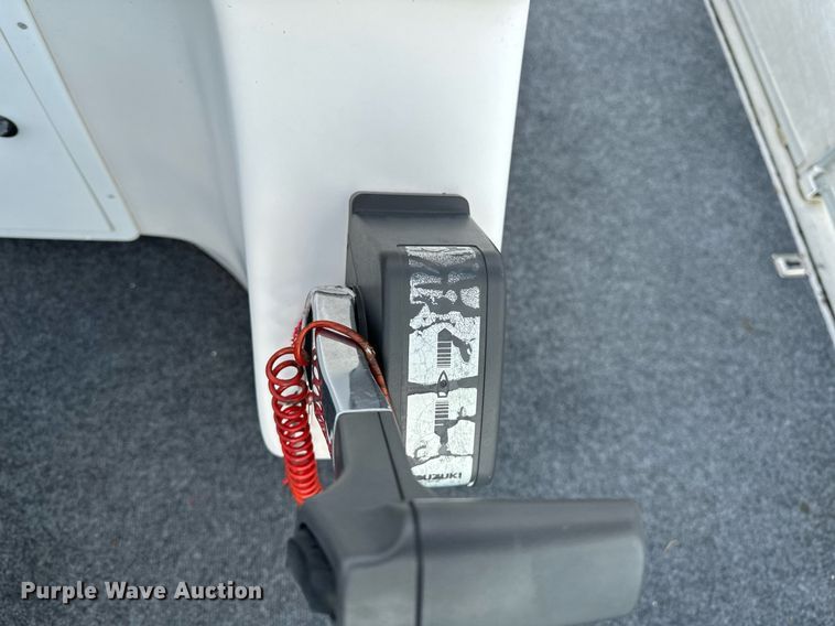 image for item OG9290 2001 Beachcomber  pontoon boat