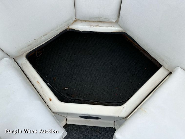 image for item OG9290 2001 Beachcomber  pontoon boat