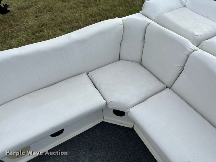 image for item OG9290 2001 Beachcomber  pontoon boat