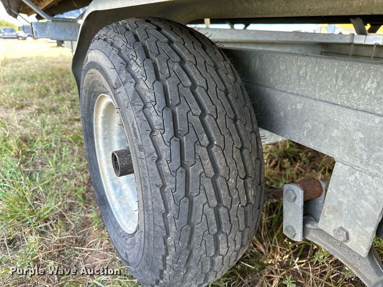 image for item OG9290 2001 Beachcomber  pontoon boat