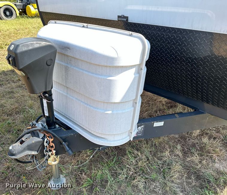 image for item OG9294 2017 Evergreen Nomad Classic 308BH  camper