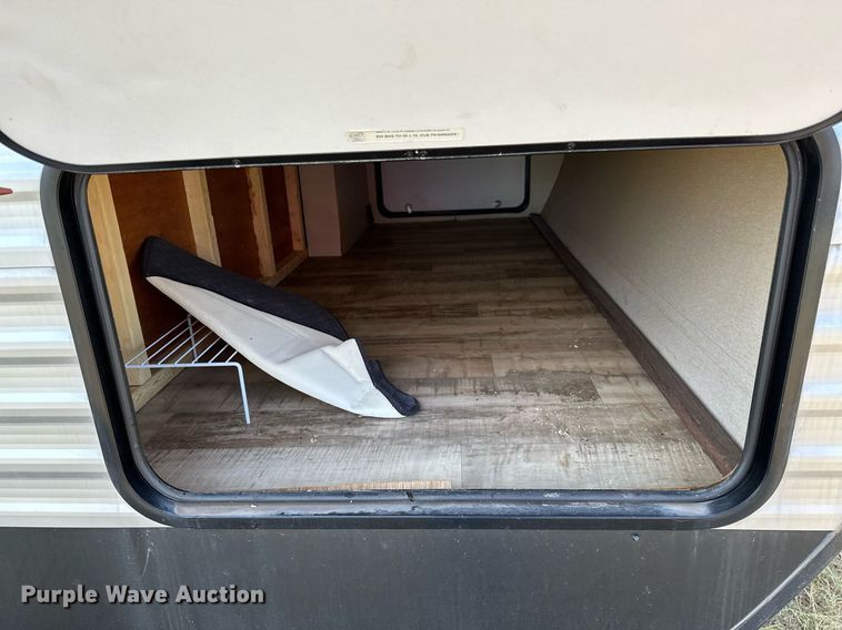 image for item OG9294 2017 Evergreen Nomad Classic 308BH  camper