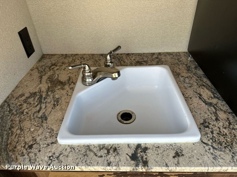 image for item OG9294 2017 Evergreen Nomad Classic 308BH  camper