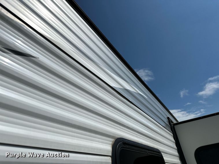 image for item OG9294 2017 Evergreen Nomad Classic 308BH  camper