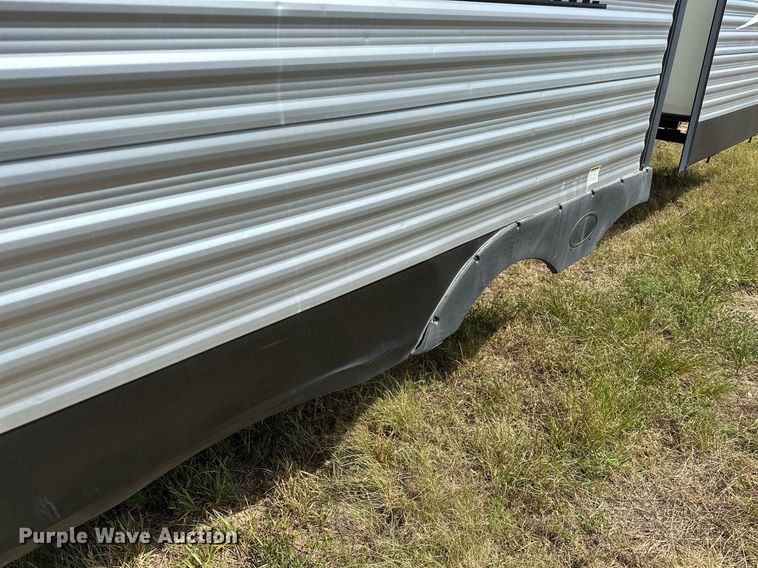 image for item OG9294 2017 Evergreen Nomad Classic 308BH  camper