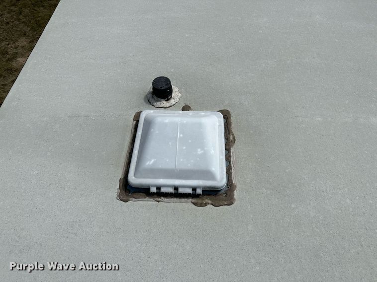 image for item OG9294 2017 Evergreen Nomad Classic 308BH  camper