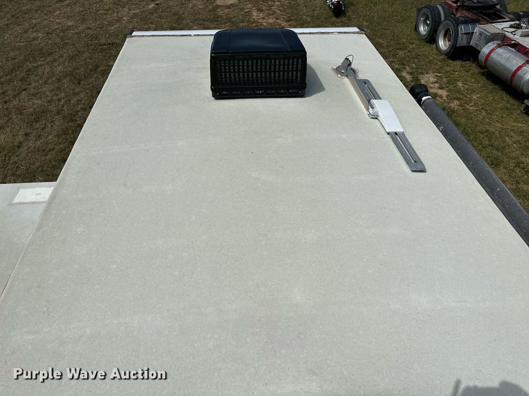 image for item OG9294 2017 Evergreen Nomad Classic 308BH  camper