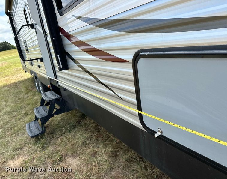 image for item OG9294 2017 Evergreen Nomad Classic 308BH  camper