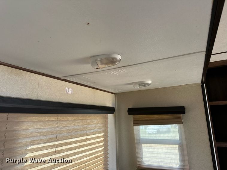 image for item OG9294 2017 Evergreen Nomad Classic 308BH  camper