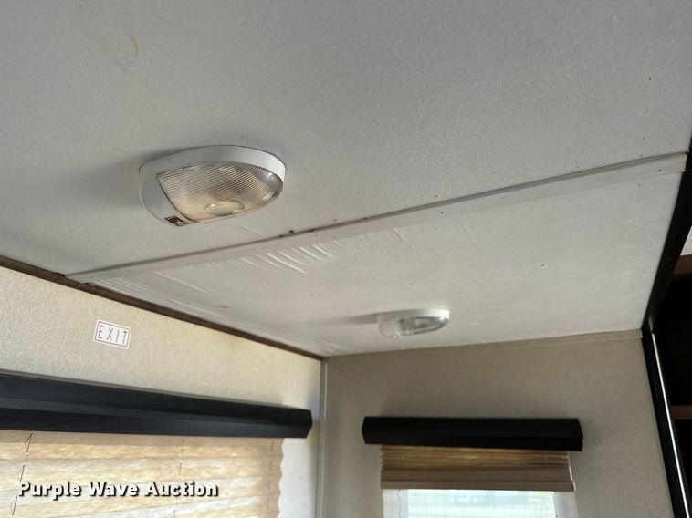 image for item OG9294 2017 Evergreen Nomad Classic 308BH  camper