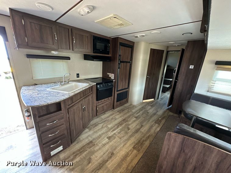 image for item OG9294 2017 Evergreen Nomad Classic 308BH  camper