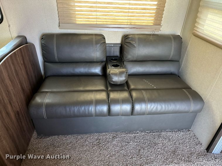 image for item OG9294 2017 Evergreen Nomad Classic 308BH  camper