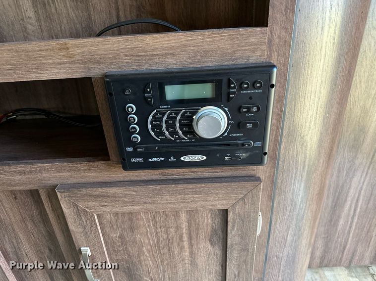 image for item OG9294 2017 Evergreen Nomad Classic 308BH  camper