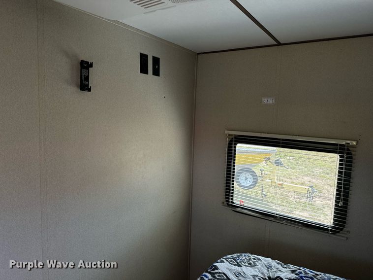 image for item OG9294 2017 Evergreen Nomad Classic 308BH  camper