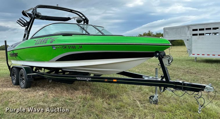 image for item OG9295 2020 Sanger V237  boat