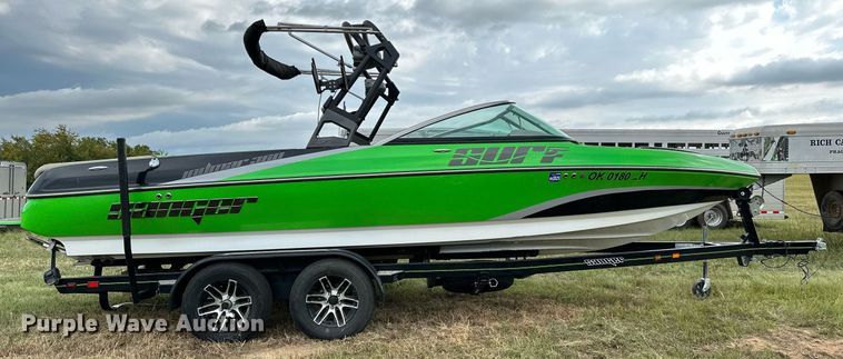 image for item OG9295 2020 Sanger V237  boat