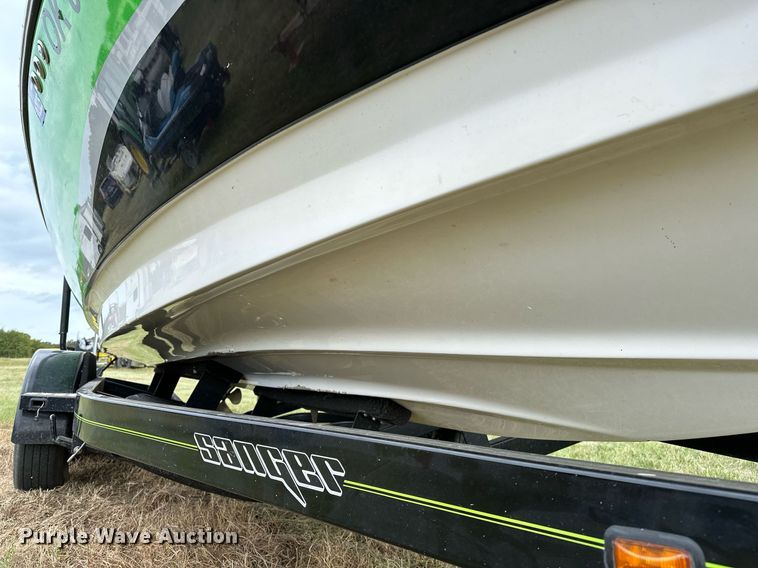 image for item OG9295 2020 Sanger V237  boat