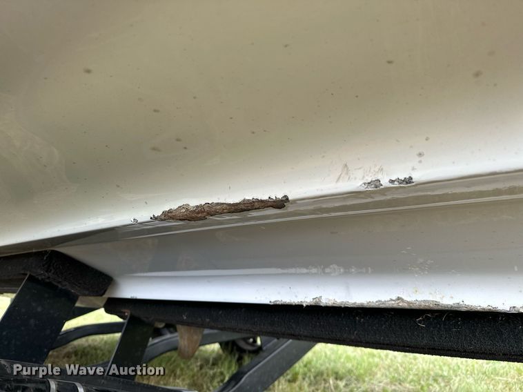 image for item OG9295 2020 Sanger V237  boat