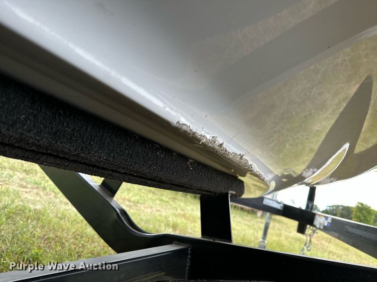 image for item OG9295 2020 Sanger V237  boat