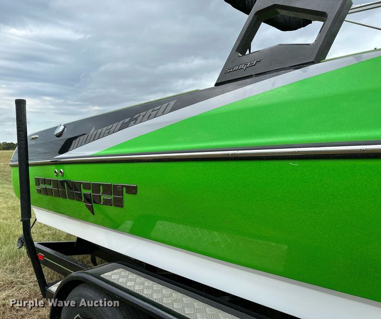 image for item OG9295 2020 Sanger V237  boat