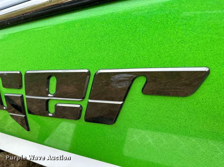 image for item OG9295 2020 Sanger V237  boat