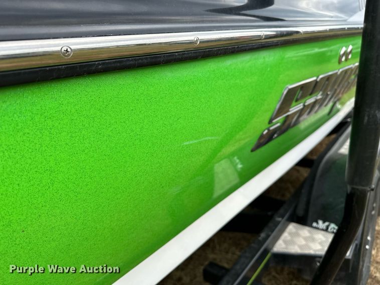 image for item OG9295 2020 Sanger V237  boat