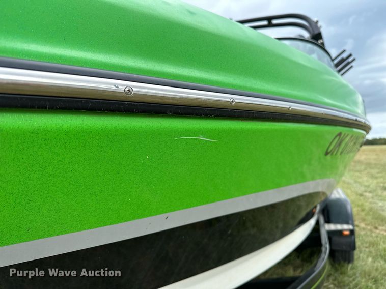 image for item OG9295 2020 Sanger V237  boat