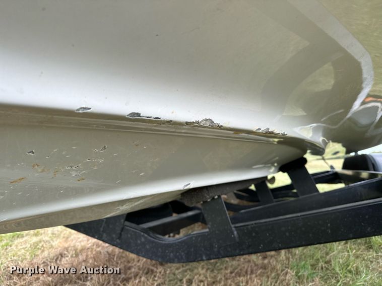 image for item OG9295 2020 Sanger V237  boat