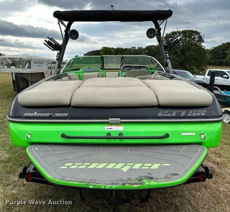 image for item OG9295 2020 Sanger V237  boat