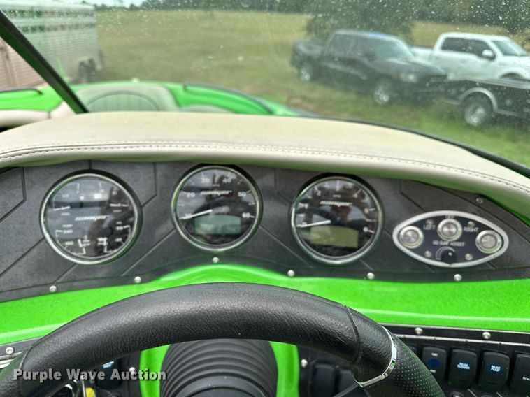 image for item OG9295 2020 Sanger V237  boat