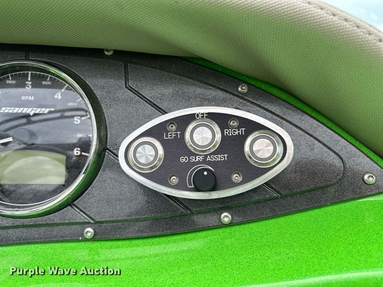 image for item OG9295 2020 Sanger V237  boat