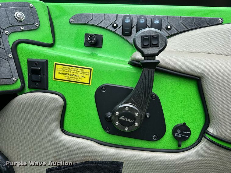 image for item OG9295 2020 Sanger V237  boat