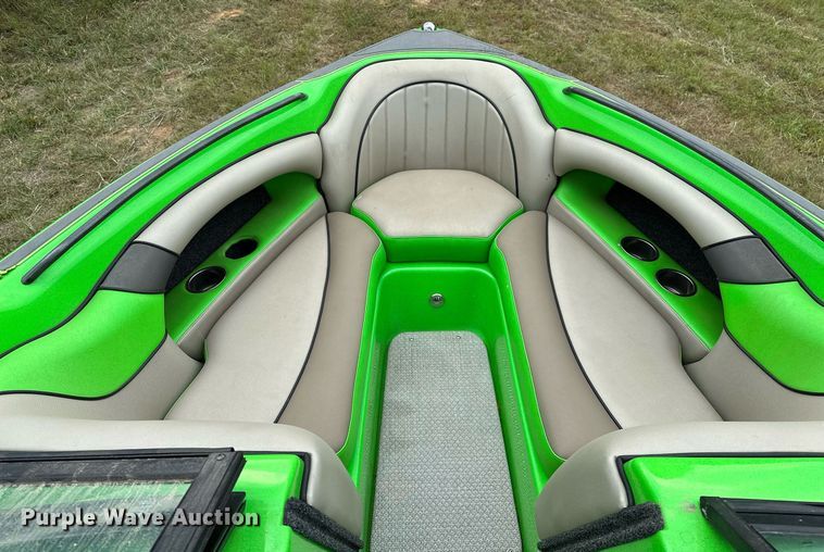 image for item OG9295 2020 Sanger V237  boat