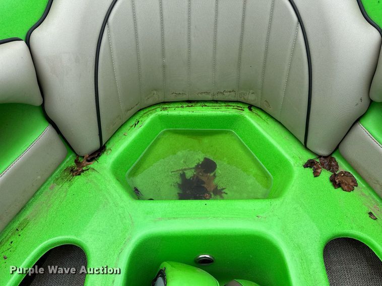 image for item OG9295 2020 Sanger V237  boat