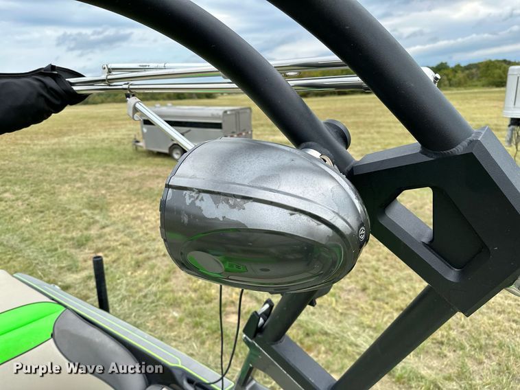 image for item OG9295 2020 Sanger V237  boat