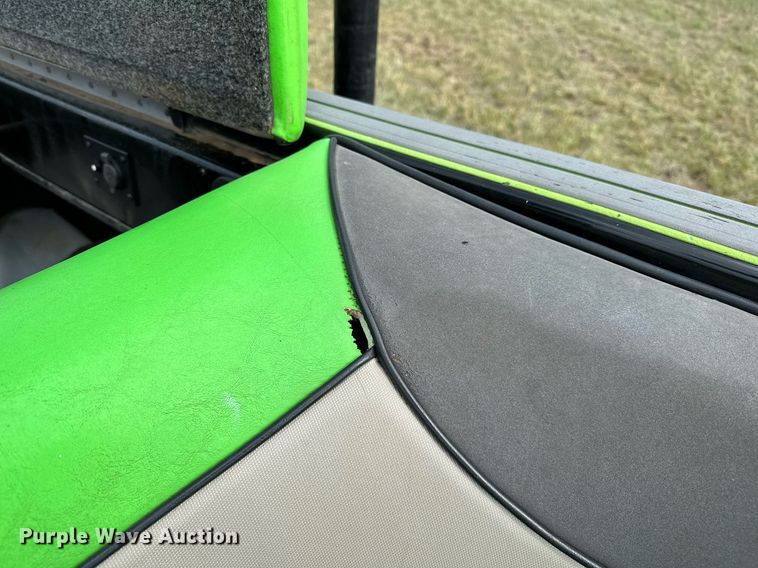 image for item OG9295 2020 Sanger V237  boat