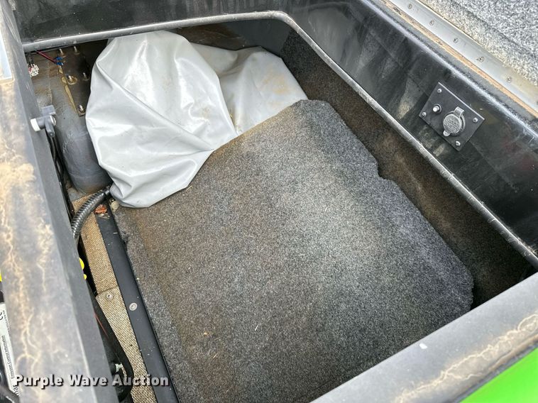 image for item OG9295 2020 Sanger V237  boat